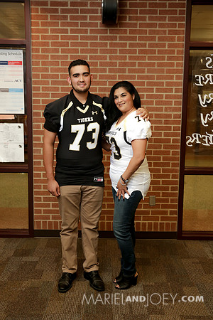 20170811-MHS-FOOTBALL-SENIORS&MOMS-14