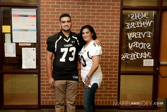 20170811-MHS-FOOTBALL-SENIORS&MOMS-15